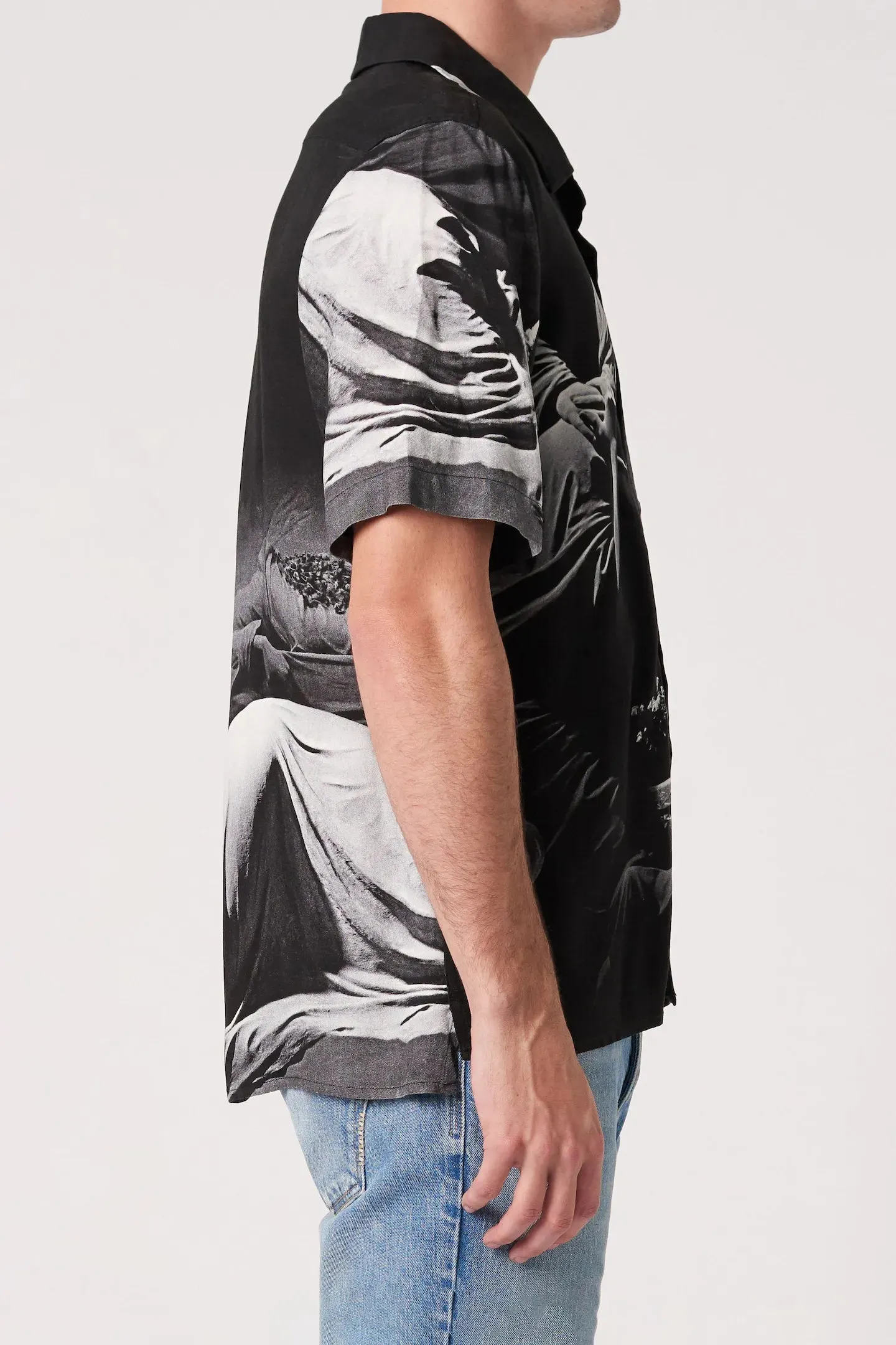 Neuw Joy Division Closer Shirt  Black