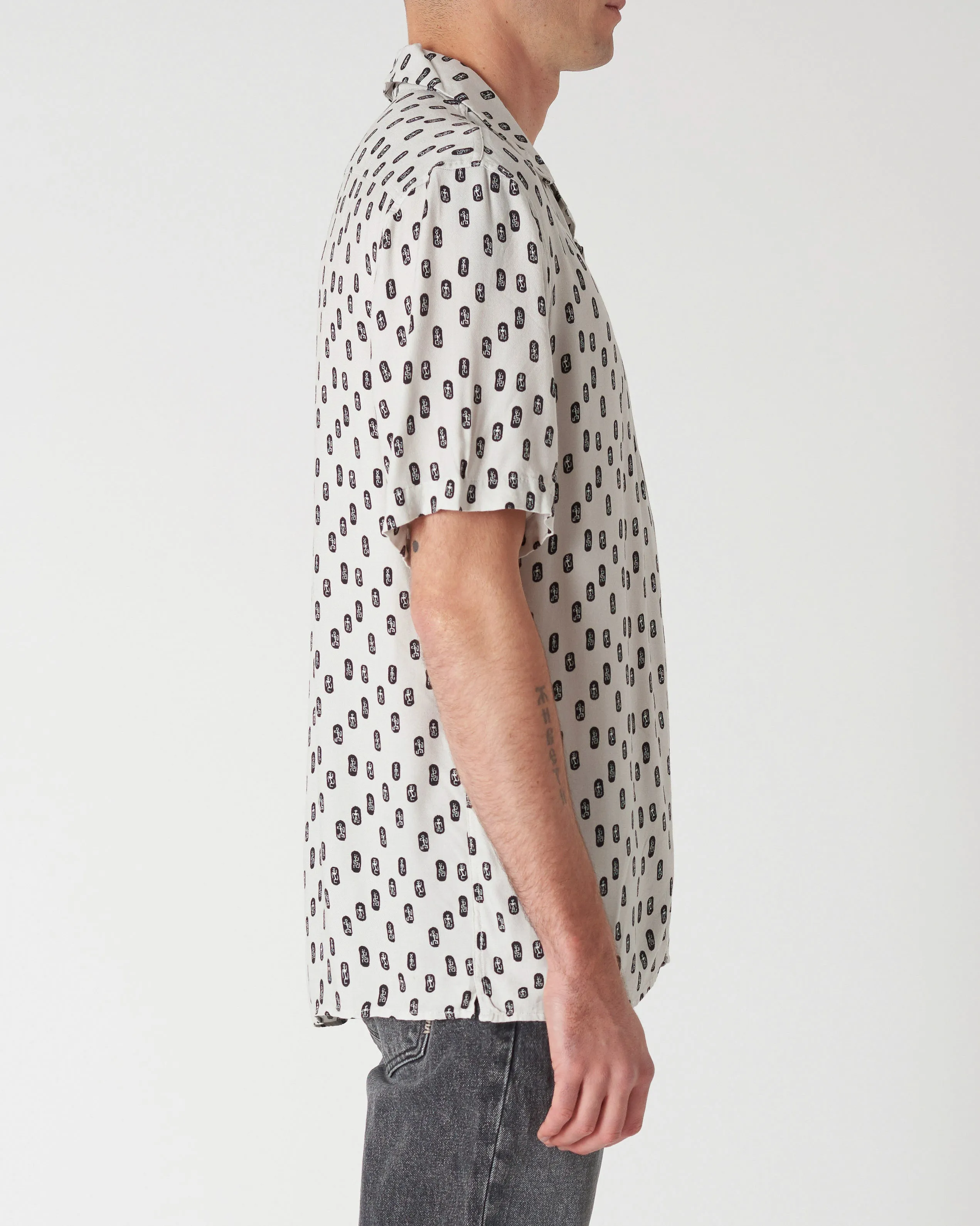 Neuw Leadbeater Shirt Light Sand