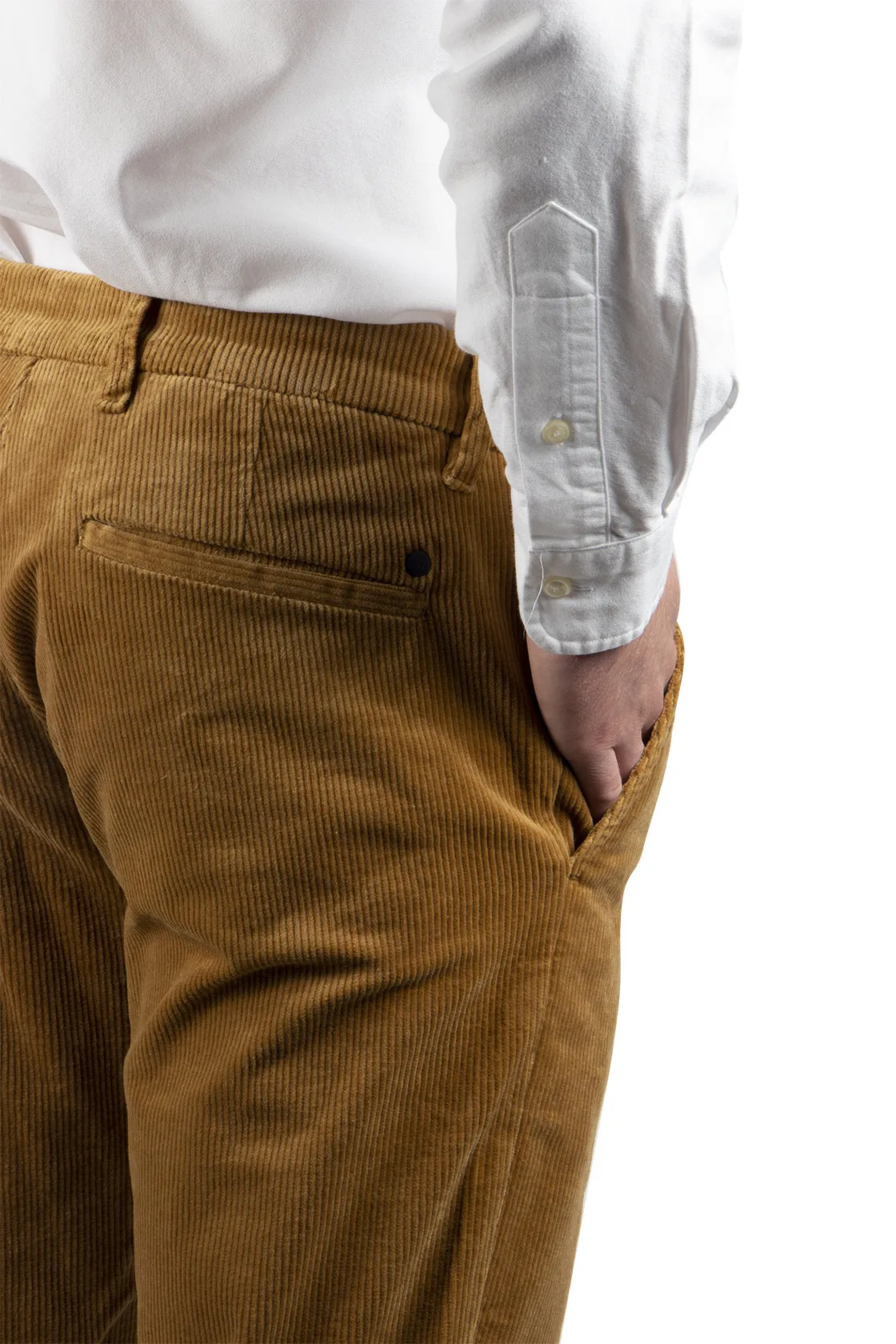 NN07 Karl Chino 34L Camel